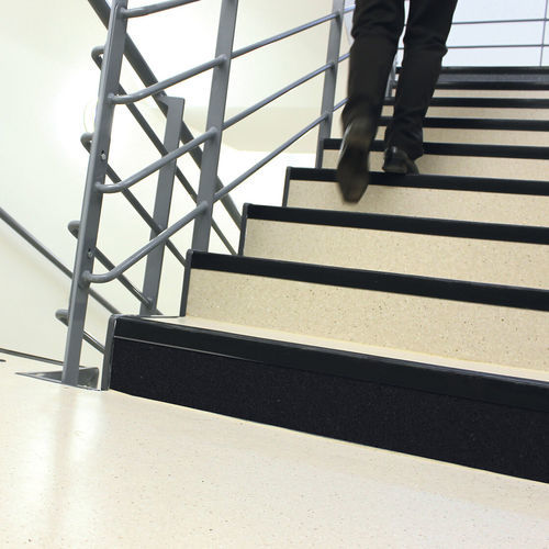 PVC stair nosing - T27/3R  - Gerflor - Contract Sport & Contract Flooring - non-slip