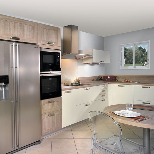 Contemporary kitchen - SIROCCO WOODLINE & MISTRAL WOODLINE - PYRAM INDUSTRIES - melamine / L-shaped / with handle