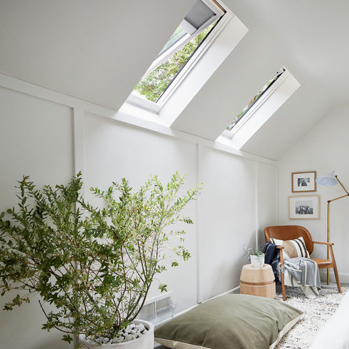 Wooden roof window - E-CLASS - VELUX - aluminum / projection / double-glazed