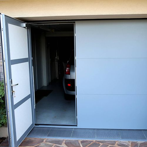 Tilting garage door - PGB - TRYBA - aluminum / automatic