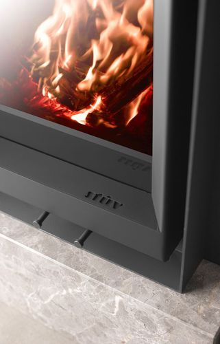 Wood-burning fireplace insert - 6-IN 46X55 - Stûv - steel / cast iron /  contemporary