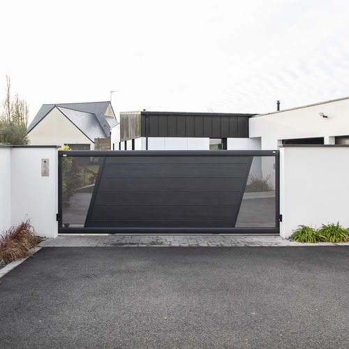 Sliding gate - Gamme SIGNATURE - Corsiva C 255 - SIB - thermo-lacquered aluminum / louvered / perforated sheet metal