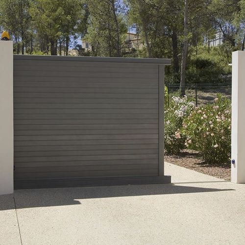 Swing gate - SHAR-PEI® - PROFILS SYTEMES - sliding / aluminum / louvered