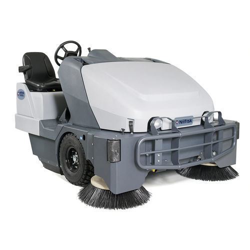 Ride-on sweeping machine - SW8000 165 D 4-CYL - NILFISK - outdoor / indoor / dust