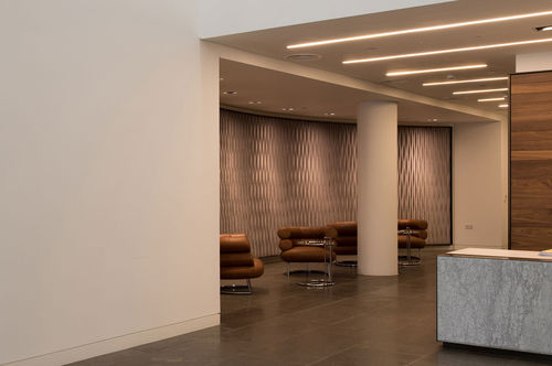 Wall-mounted decorative panel - ST JAMES ST. RECEPTION - Anne Kyyrö Quinn - fabric / 3D / curved