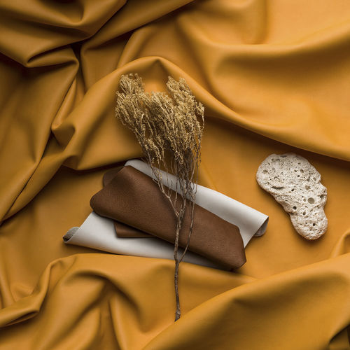 Natural upholstery leather - ELMOESSENCE - Elmo Leather Sweden AB - plain