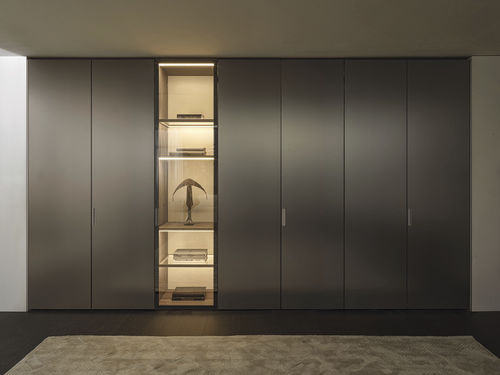 Contemporary wardrobe - GLISS MASTER-LINEAR DOORS - Molteni&C - wooden ...