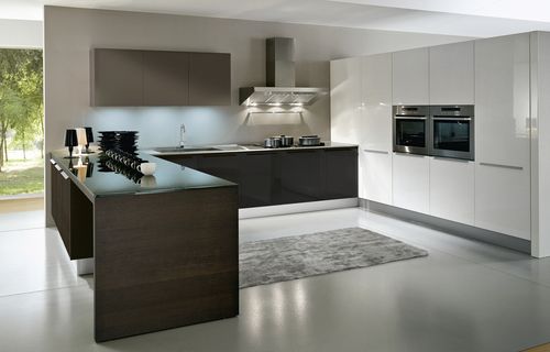 Contemporary kitchen - INTEGRA - Pedini - wooden / with handle / lacquered