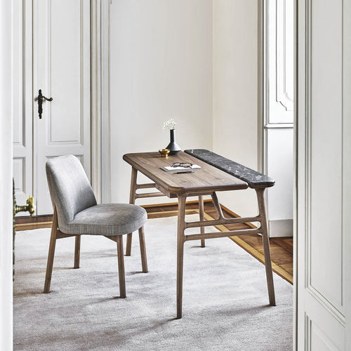 Free-standing desk - AKSEL - Porada - contemporary / walnut / leather