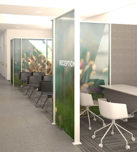 Fixed partition - ILTUO - 3Form - with glass panel / resin / commercial