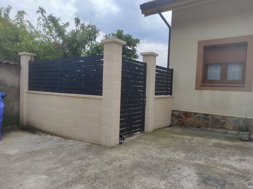 Louvered fence - HORIZON - Dlimity - residential / commercial / aluminum