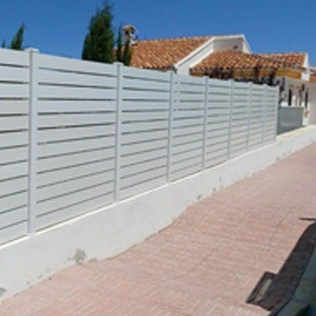 Fence with panels - AQUILES 020 - Dlimity - panel / residential / for green spaces