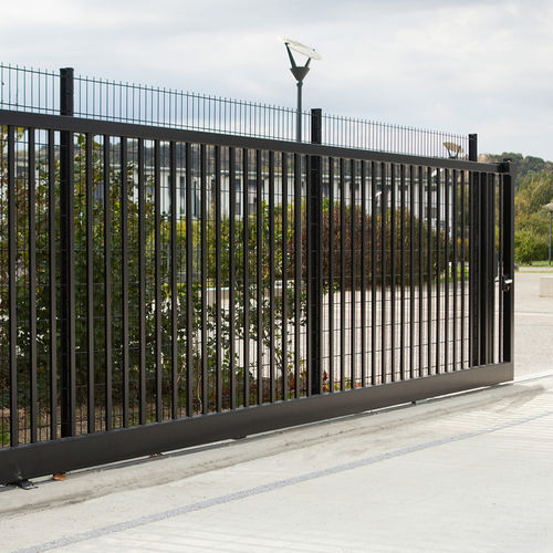 Sliding gate - TS  - Quaglia Diffusion - left / galvanised steel / with bars