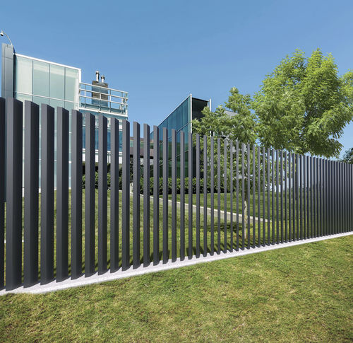 Fence with bars - TRAP&reg; - Quaglia Diffusion - residential / industrial / commercial