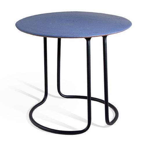 Contemporary side table - lanai - IBTW In Between Outodoor Importaçãoe Exportação ltd - ceramic / aluminum base / round