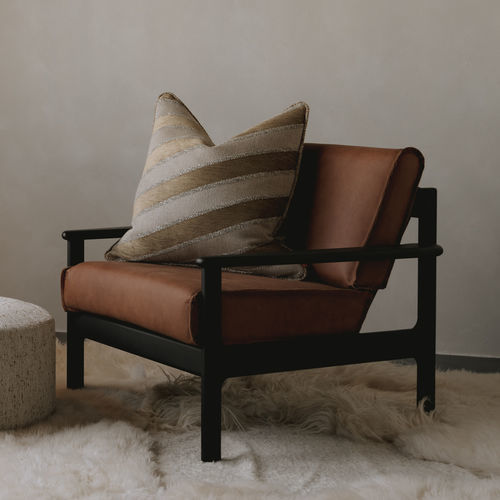 Contemporary armchair - Manhattan - Evolution 21 - Karine Bonjean bv - fabric / wooden / with removable cushion