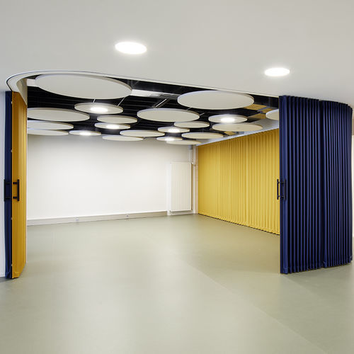 Curved partition - Dooor srl - folding / sliding / retractable