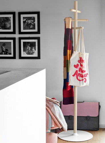 Floor coat rack - APP - Connubia - contemporary / metal / beech