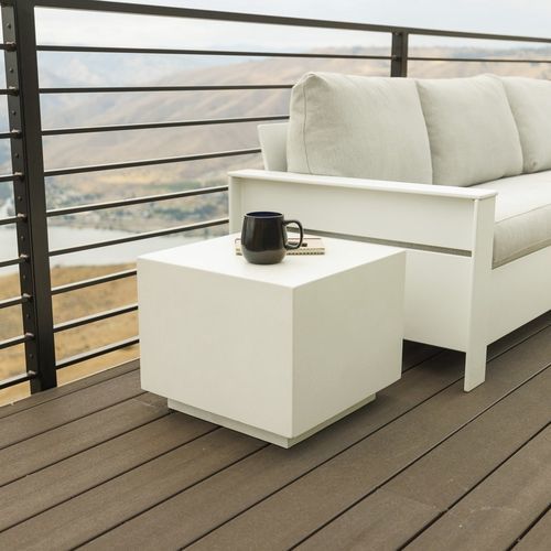 Contemporary side table - BLOC  - LUMACAST - concrete / concrete base / square