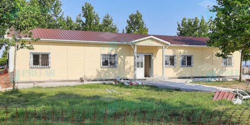 Prefab building - 58 M2 - prefabex - modular / concrete / steel framing