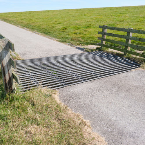 Steel walkway - INSA BC - Insametal - beam / fixed
