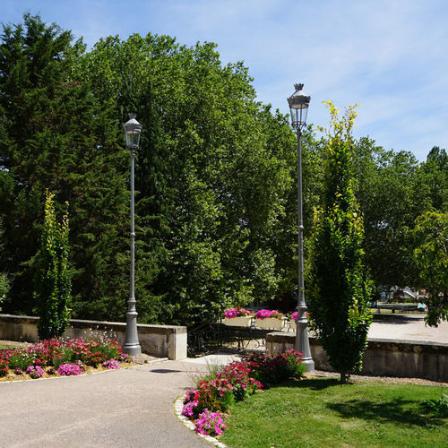 Lighting pole - PARISIEN - ECLATEC International - cast iron