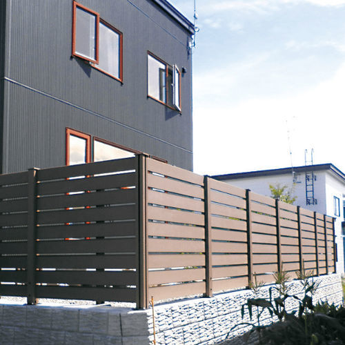 Louvered fencing - Império Decks e Pergolas - residential / wooden / rectangular