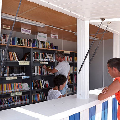 Commercial kiosk - ISLA CRISTINA - Maderas Menur - information / newspaper / outdoor