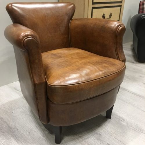 Contemporary club chair - Assouan - L'Atelier du Club - leather / sheepskin / fir