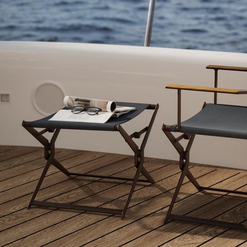 Design stool - SAYE  - Yaaz - Batyline® / cast aluminum base / folding