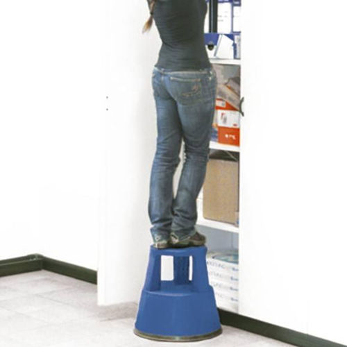 Contemporary stool - BANCO ROLANTE - JORMAX INDUSTRIA LDA - polypropylene / swivel / with concealed casters