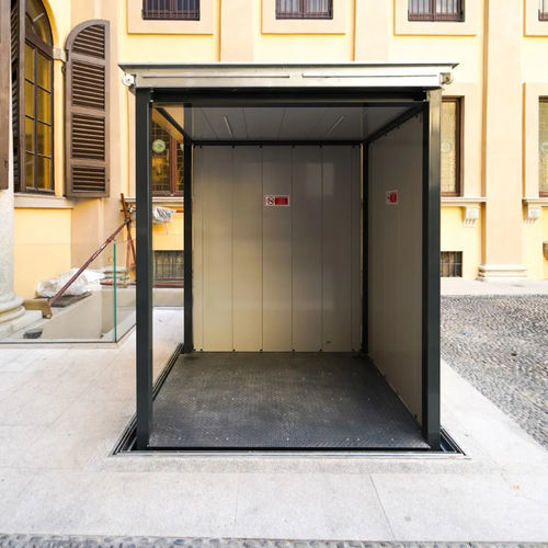 Hydraulic freight elevator - UPRT Series - Updinamic - for heavy loads / compact / for furniture