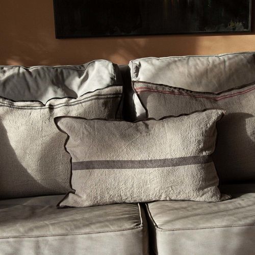 Sofa cushion - TERRA - dELENZO LINEN FROM EUROPE S.L - rectangular / striped / home