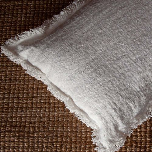 Sofa cushion - FORMENTERA - dELENZO LINEN FROM EUROPE S.L - for beds / for indoor use / square