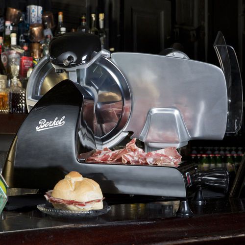 Cold cut slicer - RED LINE 250 BLACK - Berkel - semi-automatic / circular blade / stainless steel