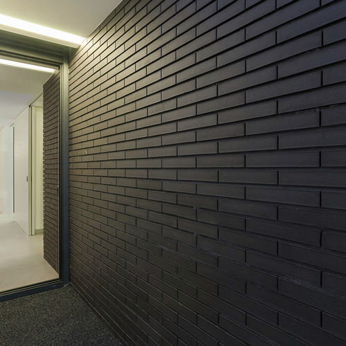 Facade brick - TFV Negro Calabar - Vale de Gândara - for wall / perforated / klinker