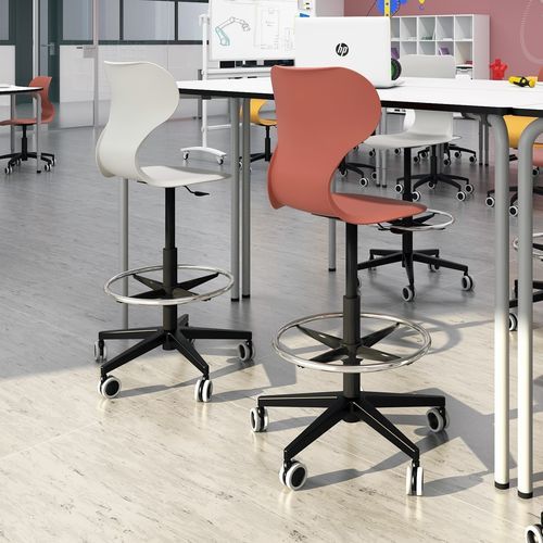 Polyurethane task chair - Mia - Mirplay Objektmöbel - polypropylene / aluminum / on casters