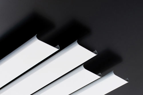 Galvanised steel suspended ceiling - A - Vertebra - aluminum / strip / indoor
