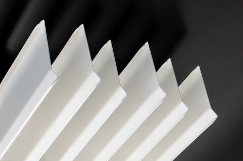 Galvanised steel suspended ceiling - LV - Vertebra - aluminum / strip / indoor