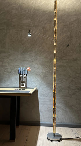 Floor-standing lamp - BAMBU - SOLO COLUMNA - LUMINARE (powered by Casablanca de la luz SL) - metal / contemporary / corded