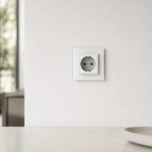 Power socket - PP-EU-11B - LightON - wall-mounted / flush / indoor