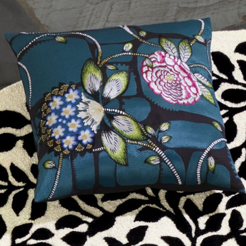 Square cushion - LES ROSALES BLEU PAON - DESIGNERS GUILD - floral / plain / multi-color
