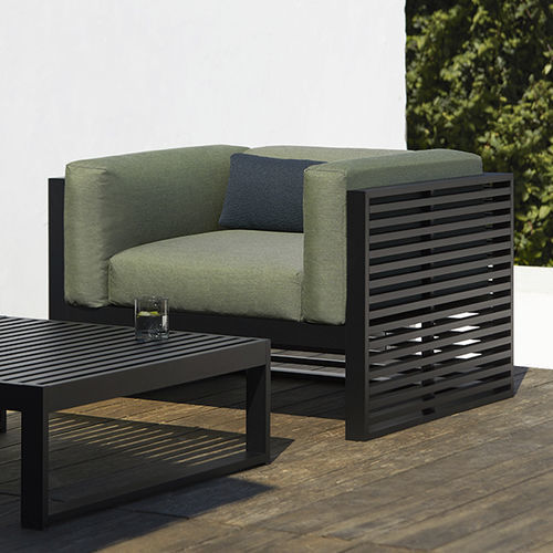 Contemporary armchair - DNA  - GANDIA BLASCO - water-repellent fabric / teak / thermo-lacquered aluminum