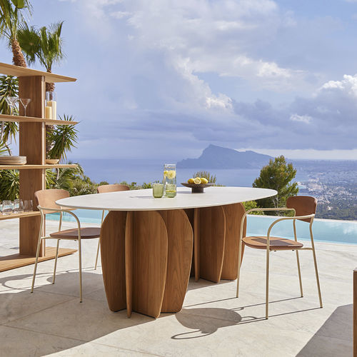 Contemporary table - CORAL - punt mobles - walnut / teak / glass