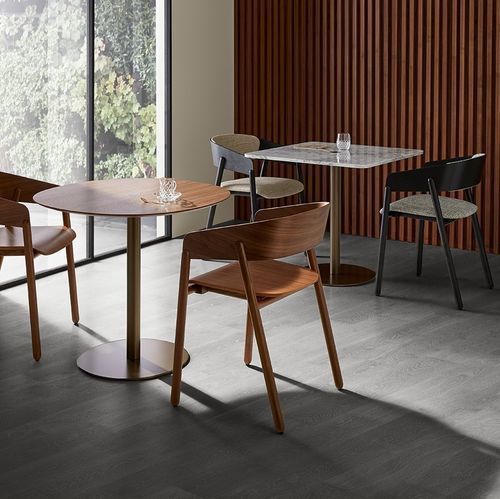Contemporary table - NÚCLEO : NCL201 - punt mobles - MDF / wood veneer / natural oak