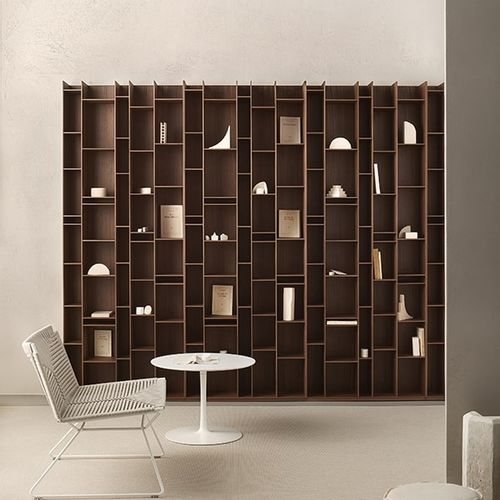 Free-standing bookcase - RANDOM  - MDF Italia - modular / contemporary / walnut