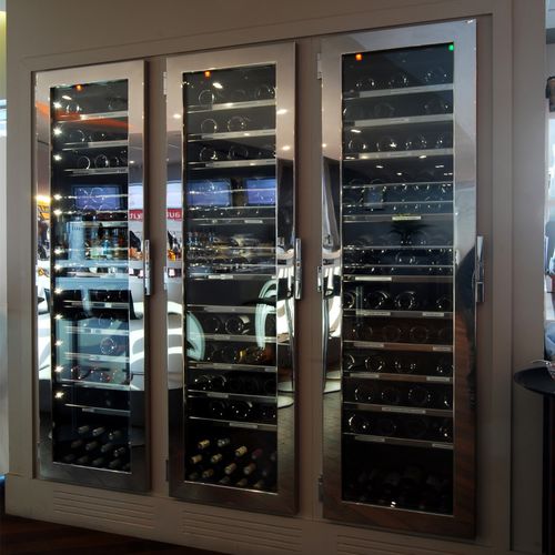 Restaurant wine cabinet - PUBLICIS DRUGSTORE - PROVINTECH - built-in / stainless steel / glass
