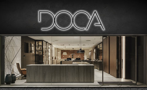 Exhibition stand - SHOWROOM MARBELLA - MUEBLES DOCA