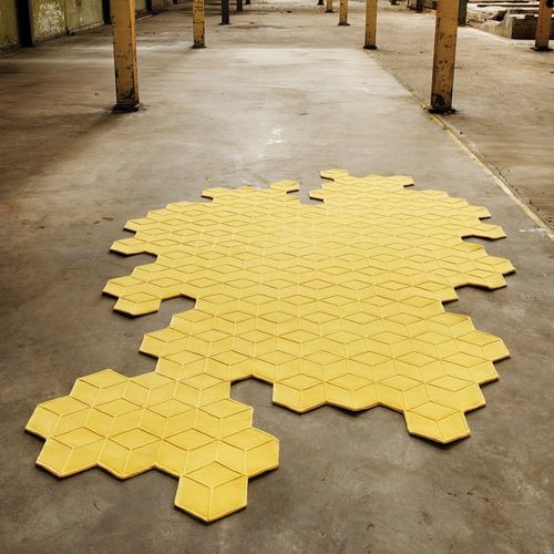 Contemporary rug - METAMORPHOSE - Fischbacher 1819 - geometric pattern / wool / round