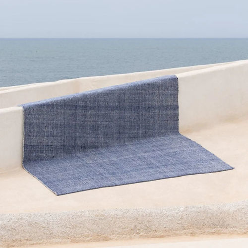 Contemporary rug - Unopiù - plain / recycled PET / rectangular